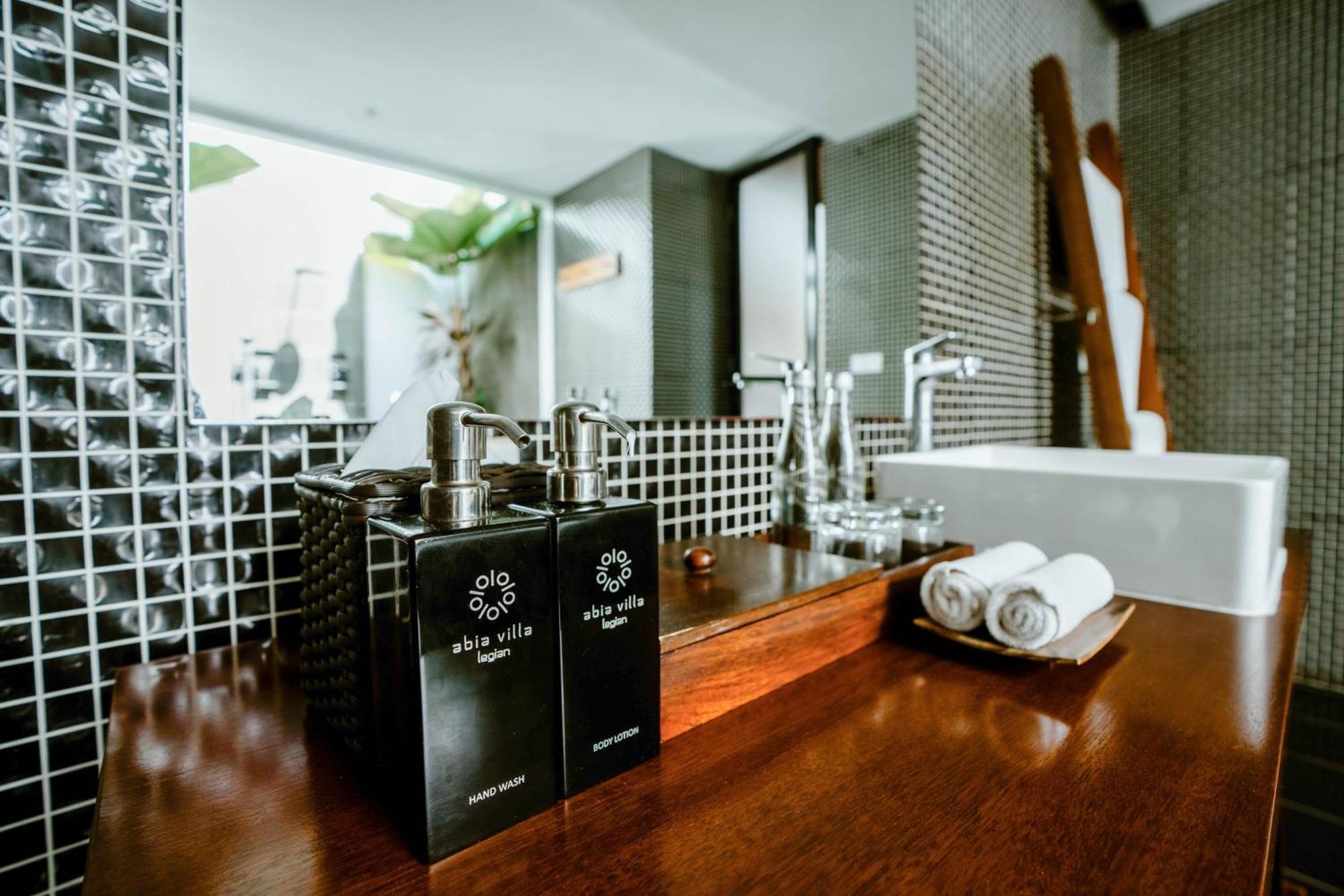 Abia Villa Legian Buitenkant foto